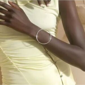 NWT MAM Originals Silver Orbit Circle Bracelet #382. New in Box